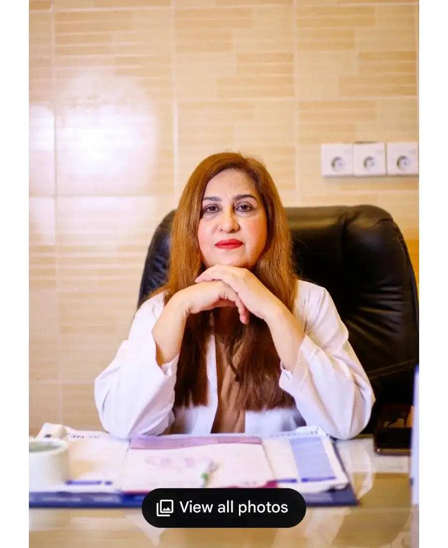 Best dermatologist contact Karachi Dr Hina Sohail skin clinic consultation